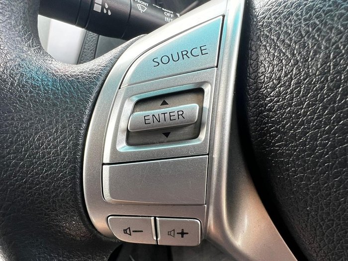 2015 Nissan Navara RX