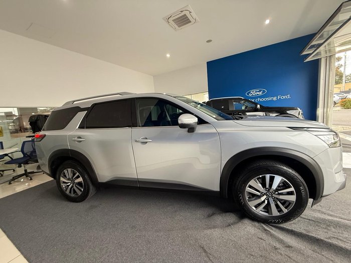 2023 Nissan Pathfinder Ti