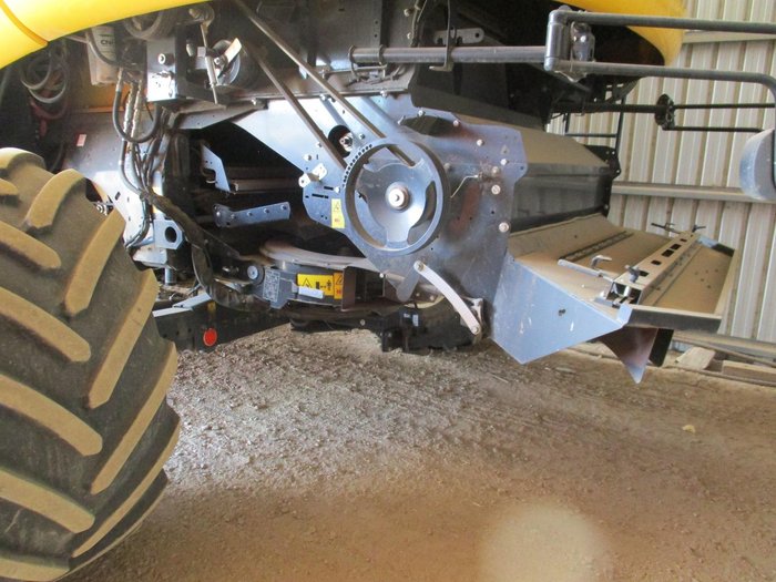 2021 New Holland Cr8.90 Yellow