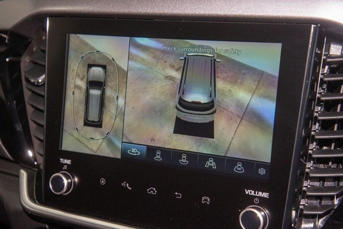 2025 Isuzu MU-X X-TERRAIN