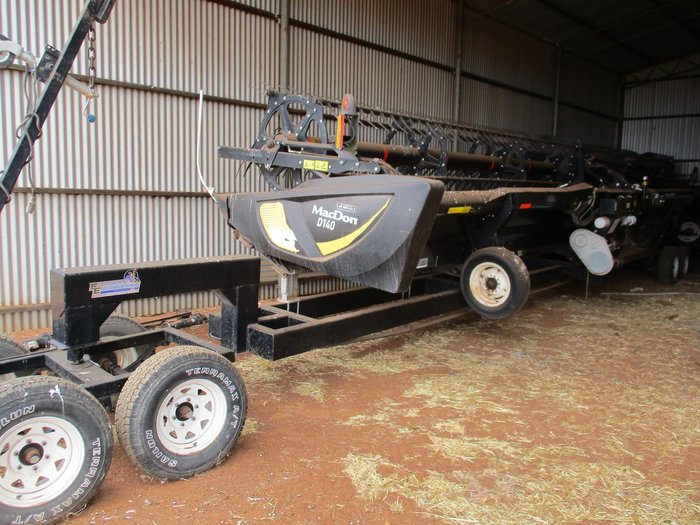 2017 New Holland Cr8.90 Yellow