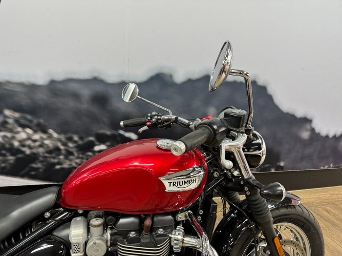 2018 Triumph SPEEDMASTER RED