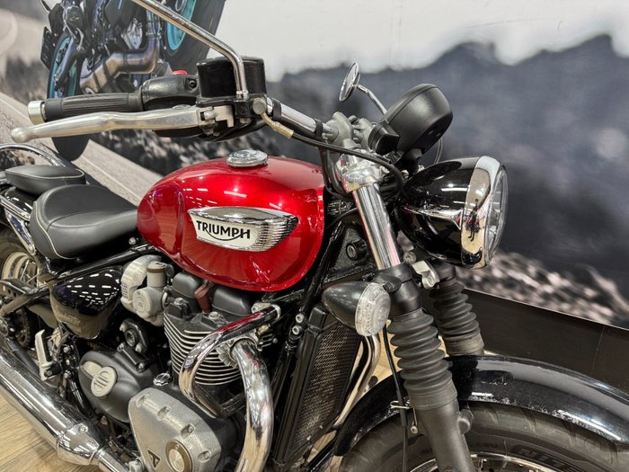 2018 Triumph SPEEDMASTER RED