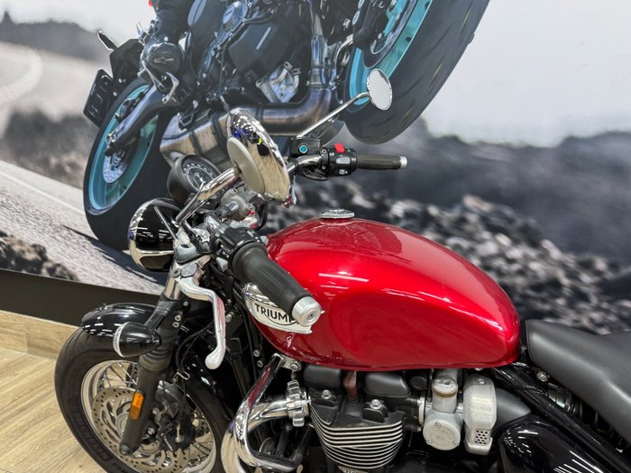 2018 Triumph SPEEDMASTER RED