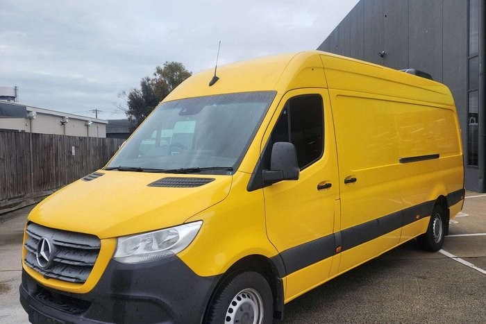 2019 Mercedes-Benz Sprinter 314CDI VS30 Broom Yellow