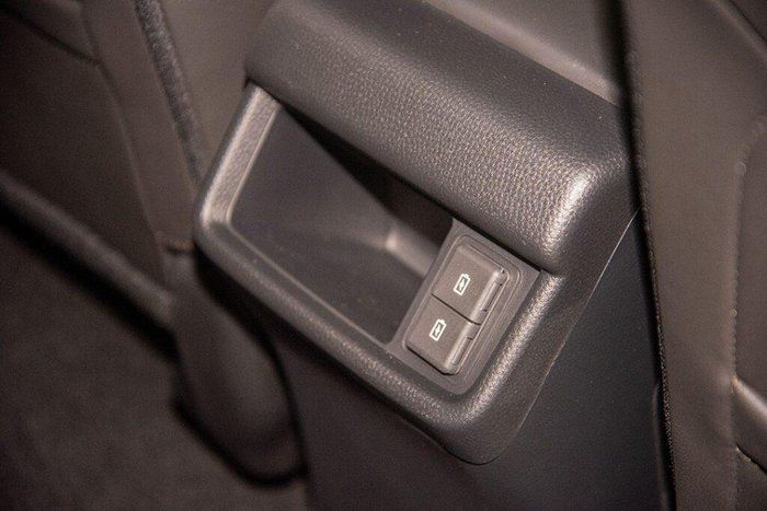 2025 Isuzu MU-X X-TERRAIN