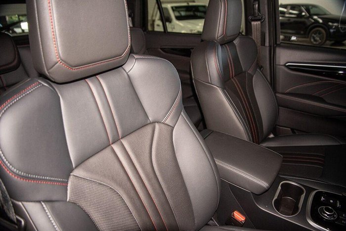 2025 Isuzu MU-X X-TERRAIN