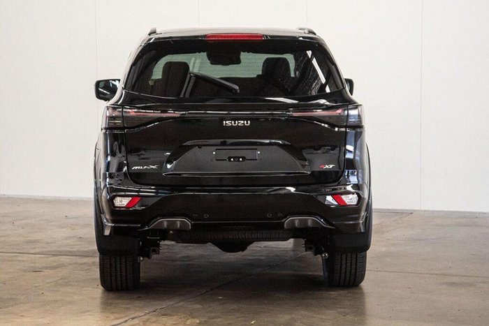 2025 Isuzu MU-X X-TERRAIN