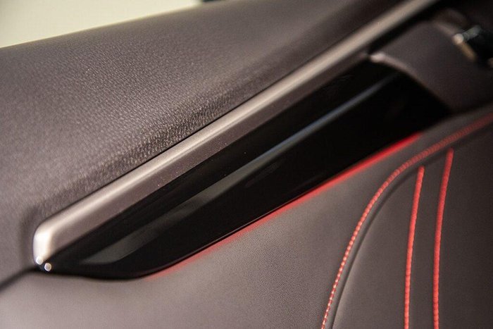 2025 Isuzu MU-X X-TERRAIN