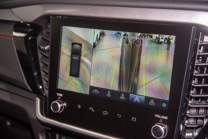 2025 Isuzu MU-X X-TERRAIN