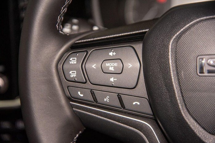 2025 Isuzu MU-X X-TERRAIN