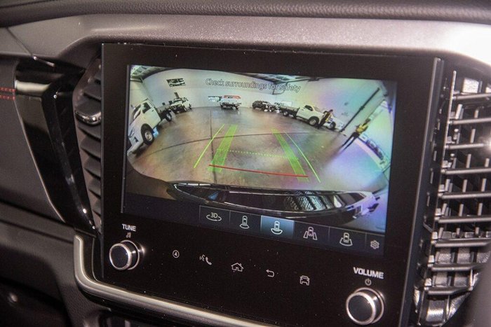 2025 Isuzu MU-X X-TERRAIN