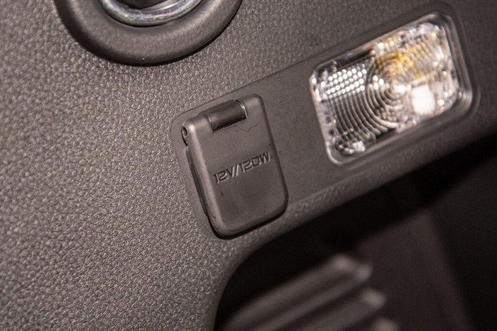 2025 Isuzu MU-X X-TERRAIN