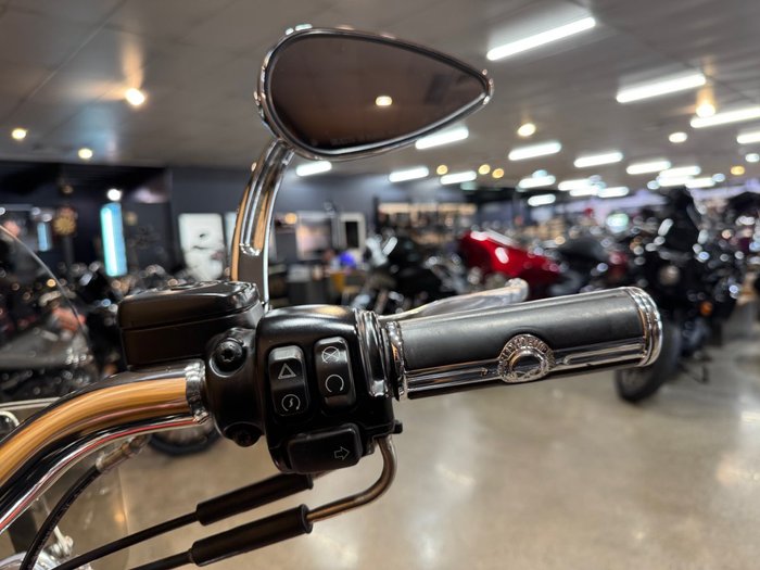 2017 Harley-davidson FXDWG WIDE GLIDE Black