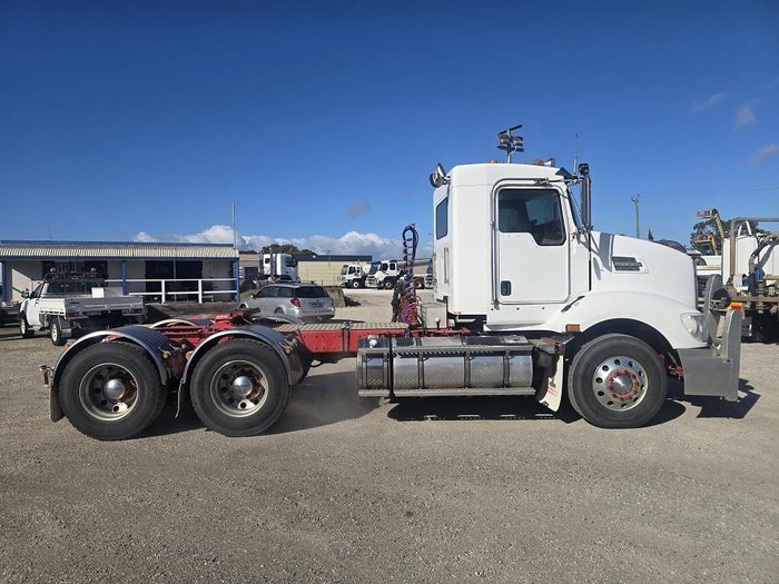 2015 Kenworth T409