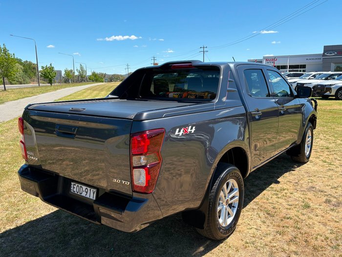 2021 Isuzu D-MAX LS-M