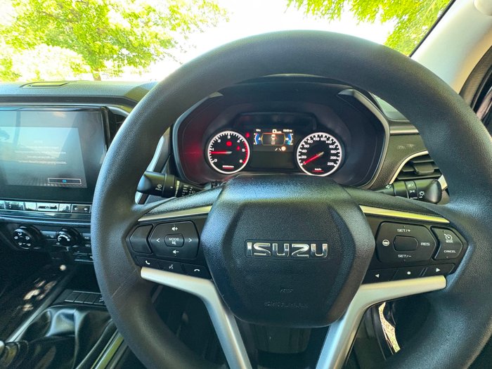 2021 Isuzu D-MAX LS-M