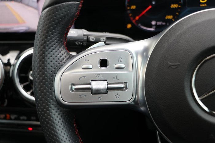 2019 Mercedes-Benz B-Class B180