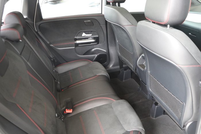 2019 Mercedes-Benz B-Class B180