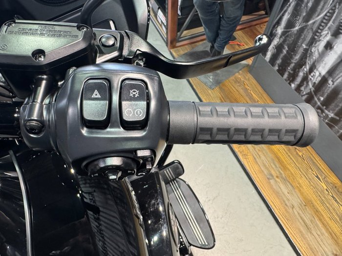 2025 Harley-davidson FLTRX ROAD GLIDE (117) Vivid Black