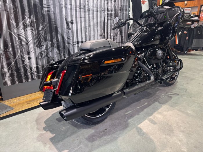 2025 Harley-davidson FLTRX ROAD GLIDE (117) Vivid Black