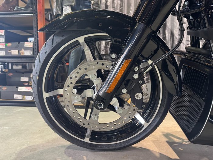 2025 Harley-davidson FLTRX ROAD GLIDE (117) Vivid Black
