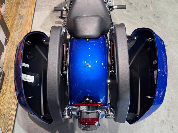 2025 Harley-davidson FXLRST LOW RIDER ST (117) Blue Burst