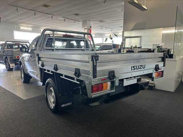 2025 ISUZU D-MAX SX