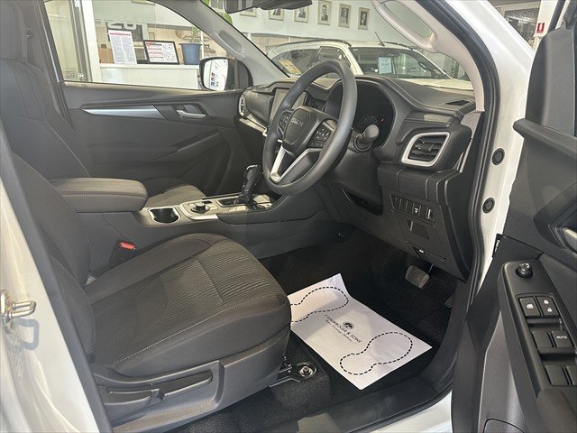 2025 ISUZU MU-X LS-M
