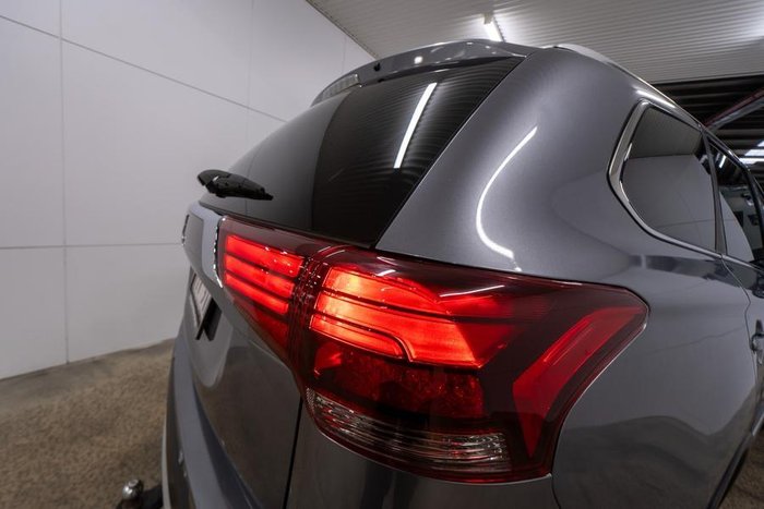 2016 Mitsubishi Outlander LS