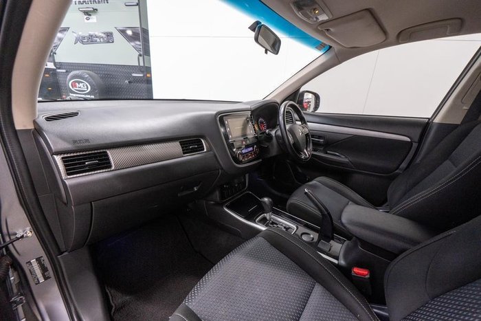 2016 Mitsubishi Outlander LS