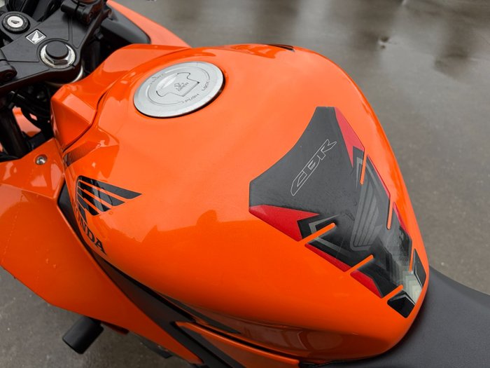 2016 Honda CBR300R S.E.