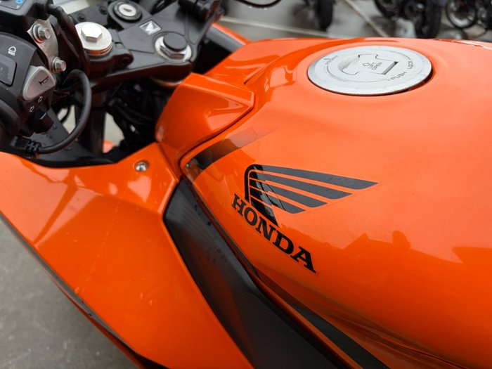 2016 Honda CBR300R S.E.