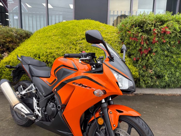 2016 Honda CBR300R S.E.