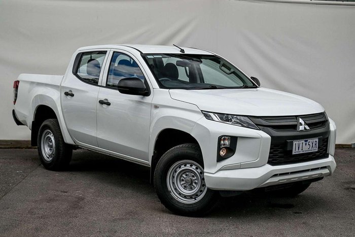 2022 Mitsubishi Triton GLX