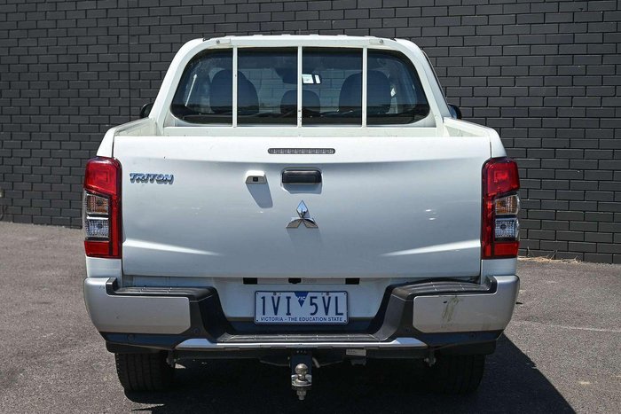 2022 Mitsubishi Triton GLX