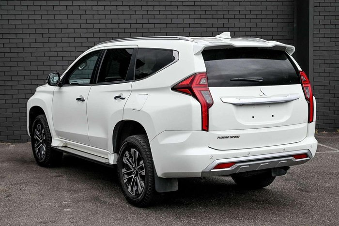 2022 Mitsubishi Pajero Sport GLS