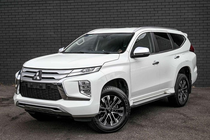 2022 Mitsubishi Pajero Sport GLS