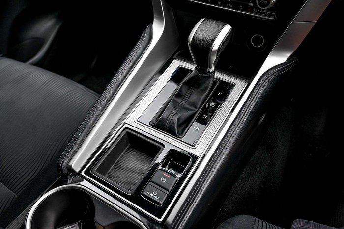 2022 Mitsubishi Pajero Sport GLS