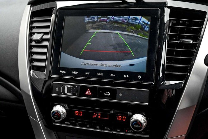 2022 Mitsubishi Pajero Sport GLS