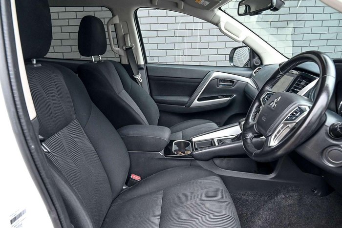 2022 Mitsubishi Pajero Sport GLS