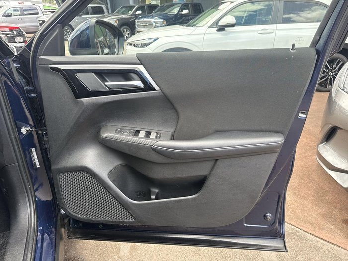 2023 Mitsubishi Outlander ES