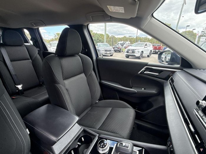 2023 Mitsubishi Outlander ES