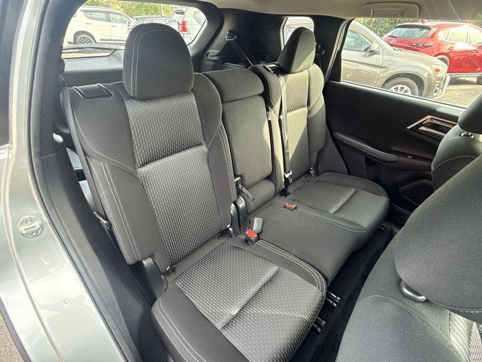 2022 Mitsubishi Outlander ES