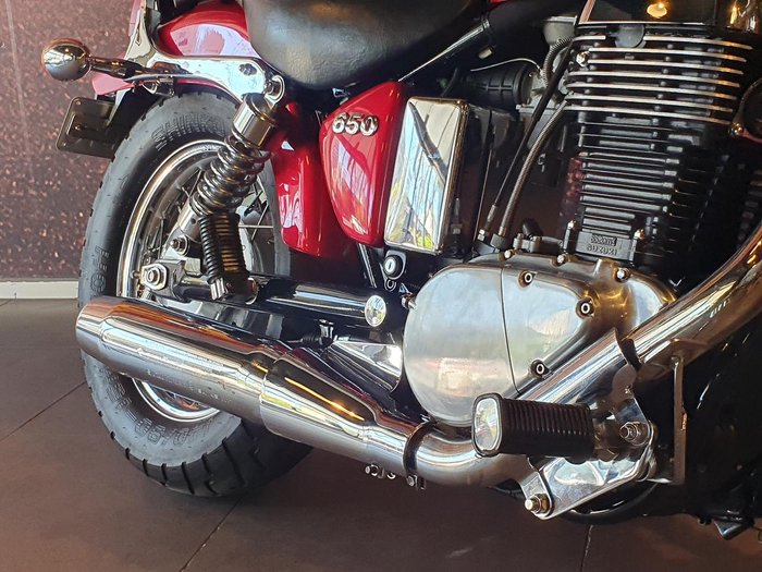 2015 Suzuki Boulevard S40 (LS650) Boulevard Red