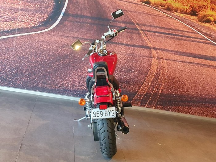 2015 Suzuki Boulevard S40 (LS650) Boulevard Red