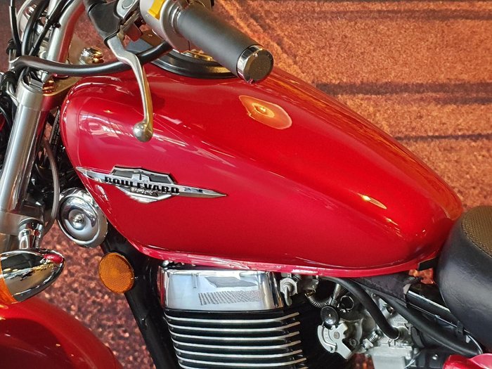 2015 Suzuki Boulevard S40 (LS650) Boulevard Red