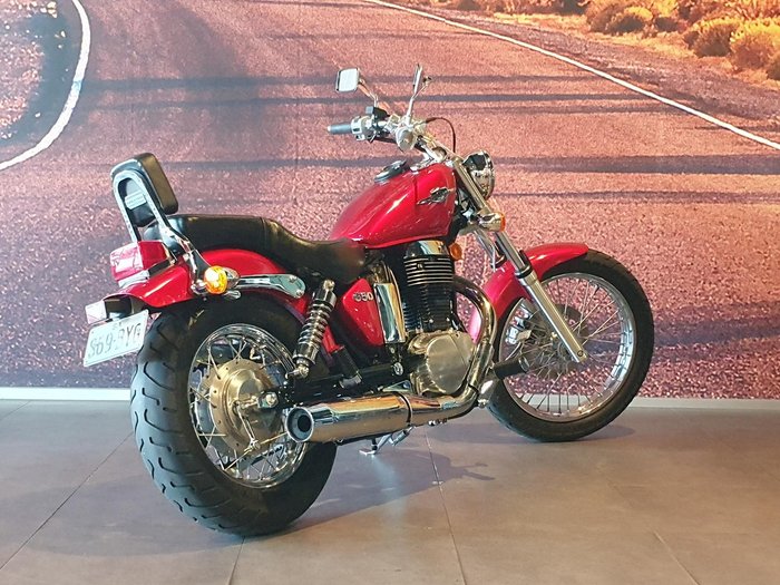 2015 Suzuki Boulevard S40 (LS650) Boulevard Red