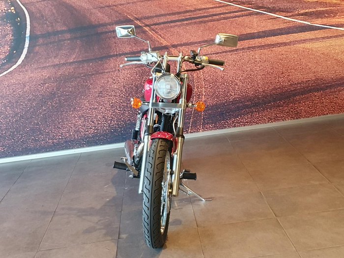 2015 Suzuki Boulevard S40 (LS650) Boulevard Red