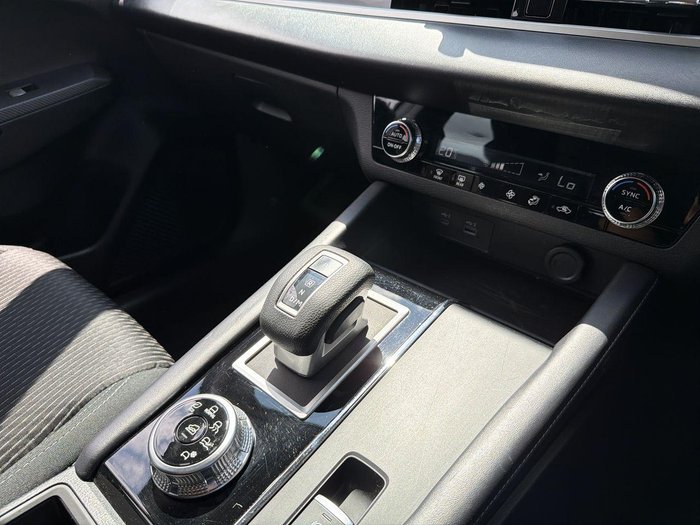 2023 Mitsubishi Outlander ES